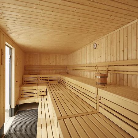 Reetland Am Meer - Luxus Reetdachvilla Mit 3 Schlafzimmern, Sauna Und Kamin F15 Dranske Dış mekan fotoğraf